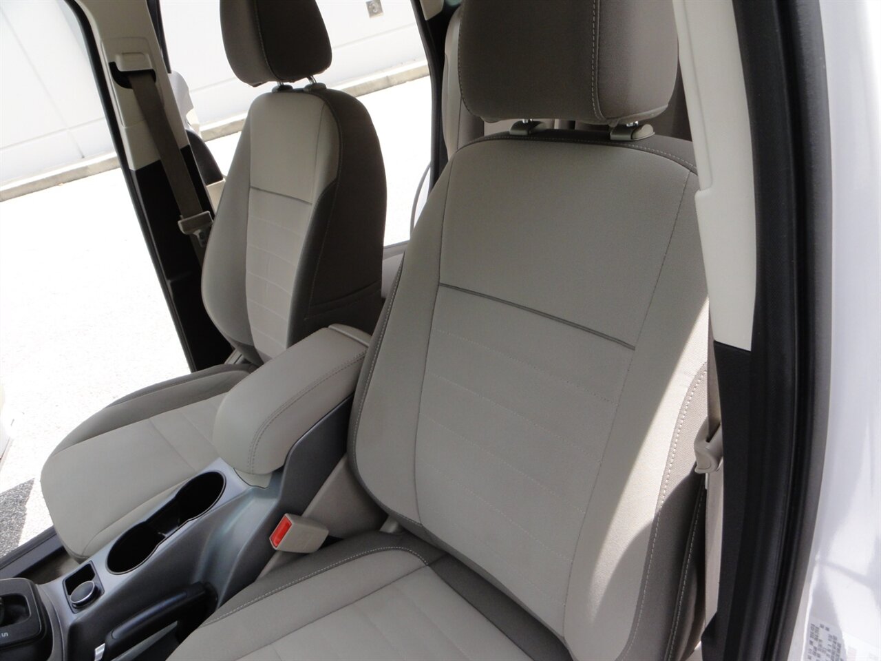 2015 Ford Escape SE - Photo 32 - Deland, FL 32720