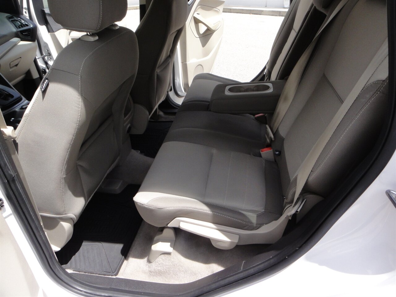 2015 Ford Escape SE - Photo 34 - Deland, FL 32720
