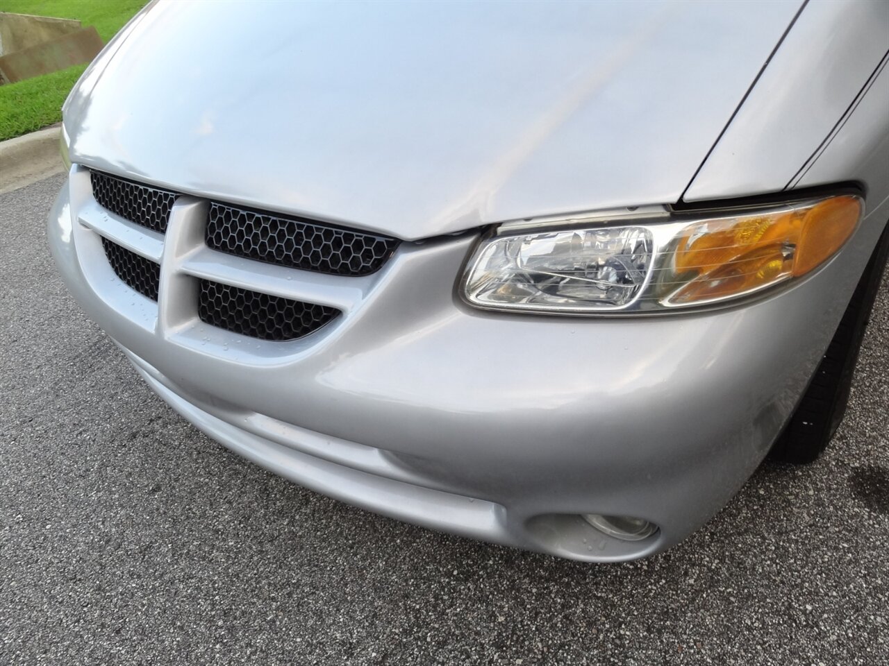 2000 Dodge Grand Caravan SE BraunAbility Handicap van - Photo 7 - Deland, FL 32720