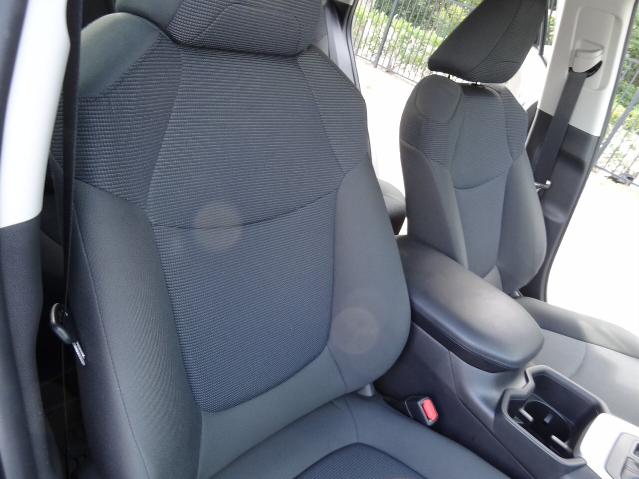 2022 Toyota RAV4 LE   - Photo 39 - Deland, FL 32720