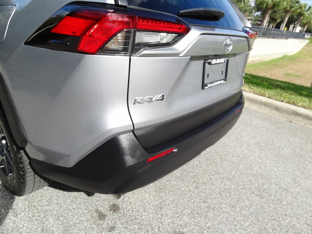 2022 Toyota RAV4 LE   - Photo 21 - Deland, FL 32720