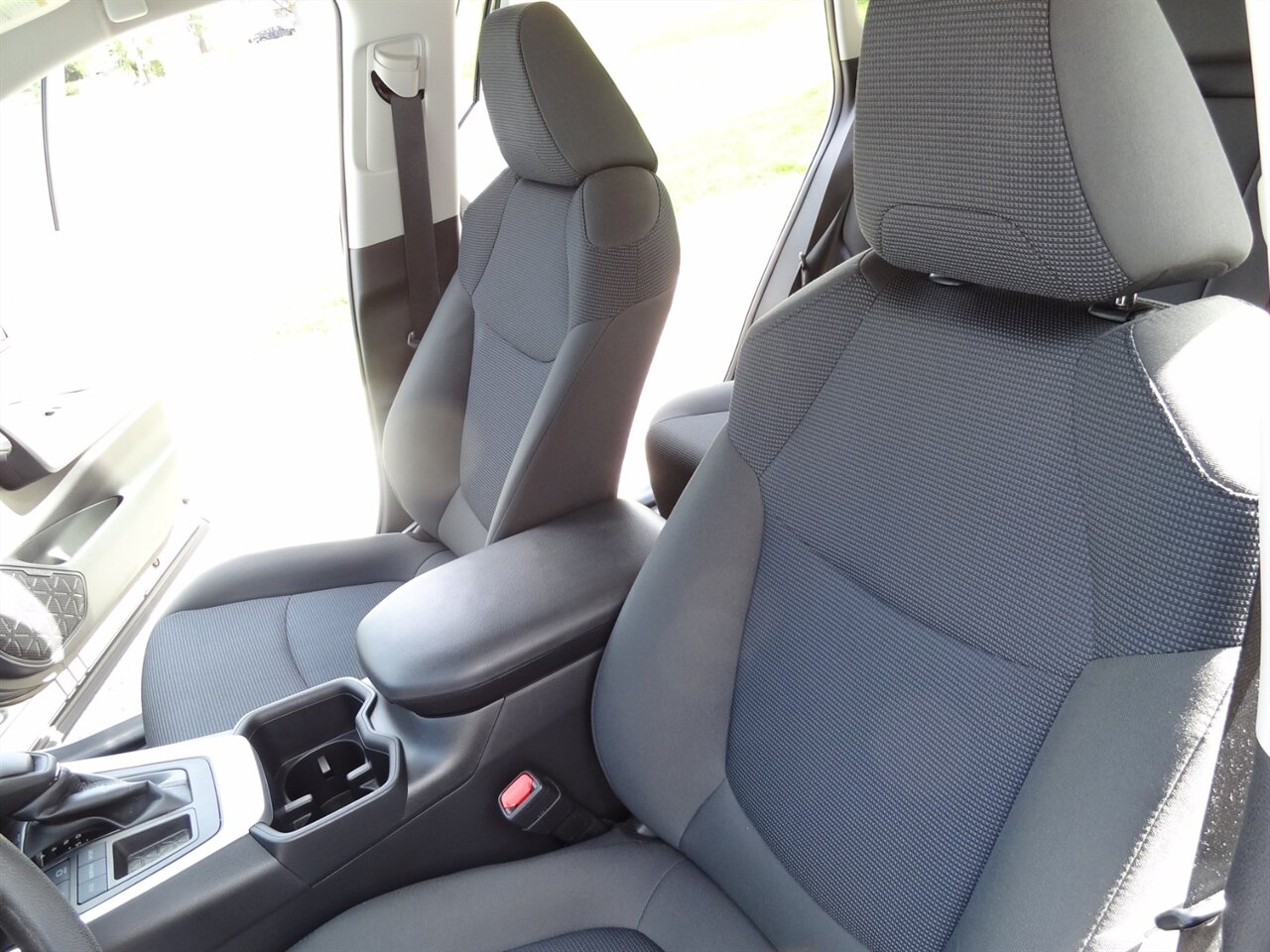 2022 Toyota RAV4 LE   - Photo 30 - Deland, FL 32720