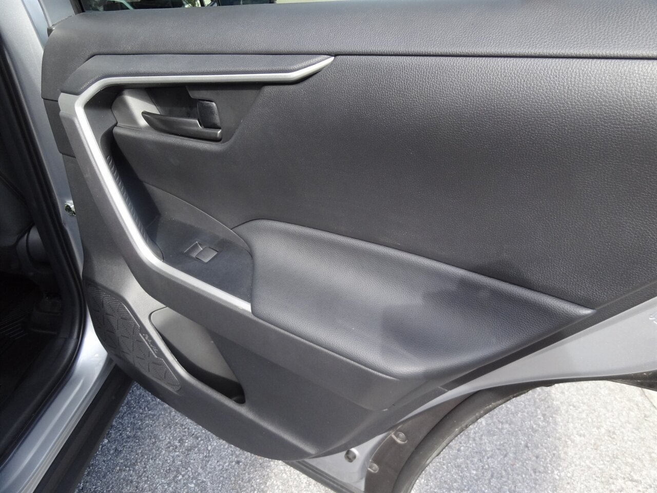 2022 Toyota RAV4 LE   - Photo 37 - Deland, FL 32720