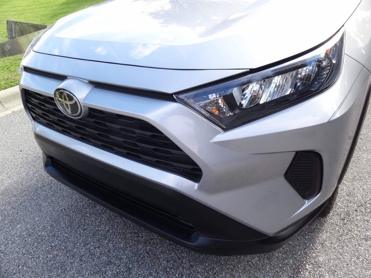 2022 Toyota RAV4 LE   - Photo 7 - Deland, FL 32720