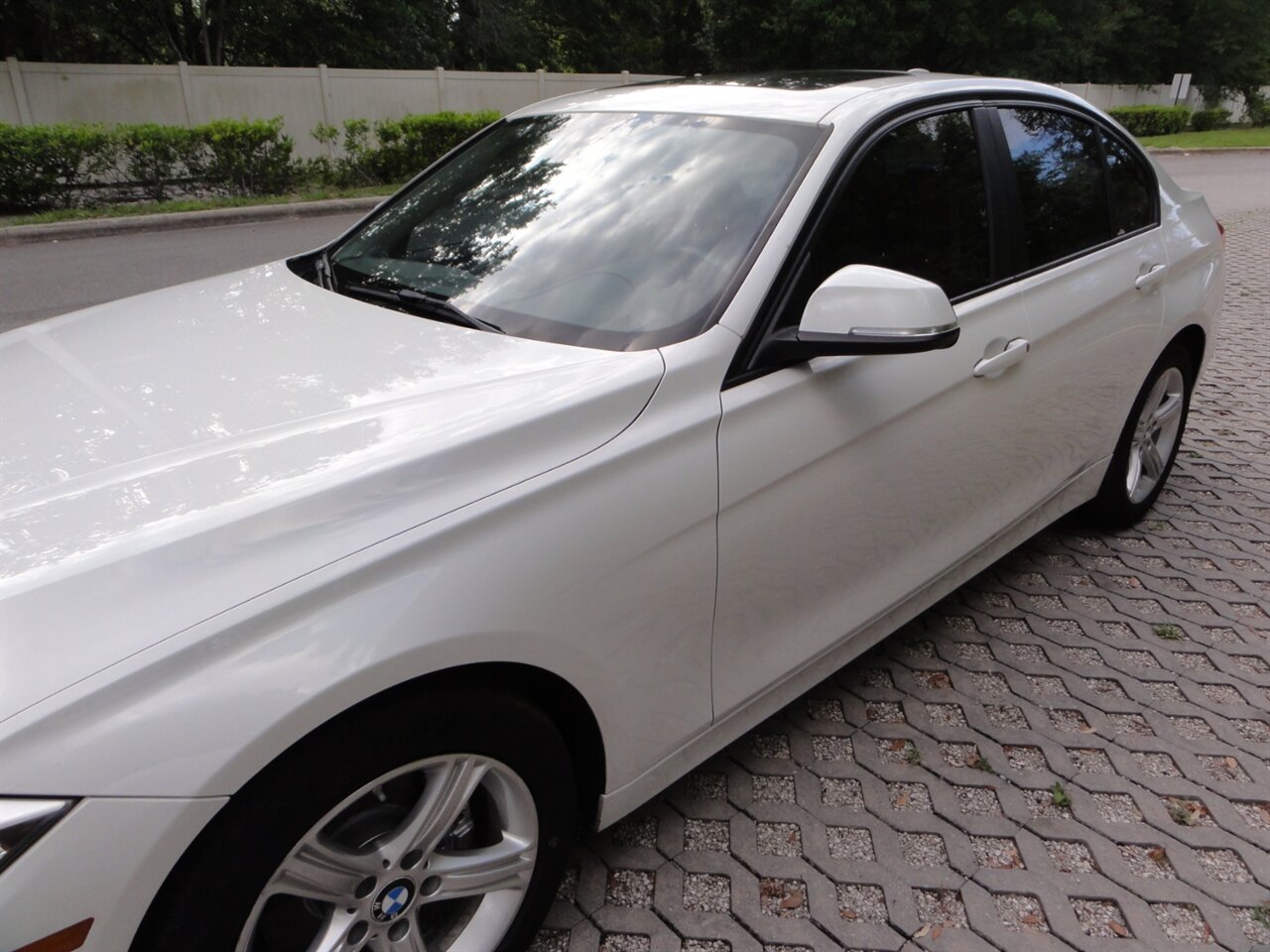2015 BMW 320i xDrive  Premium - Photo 9 - Deland, FL 32720