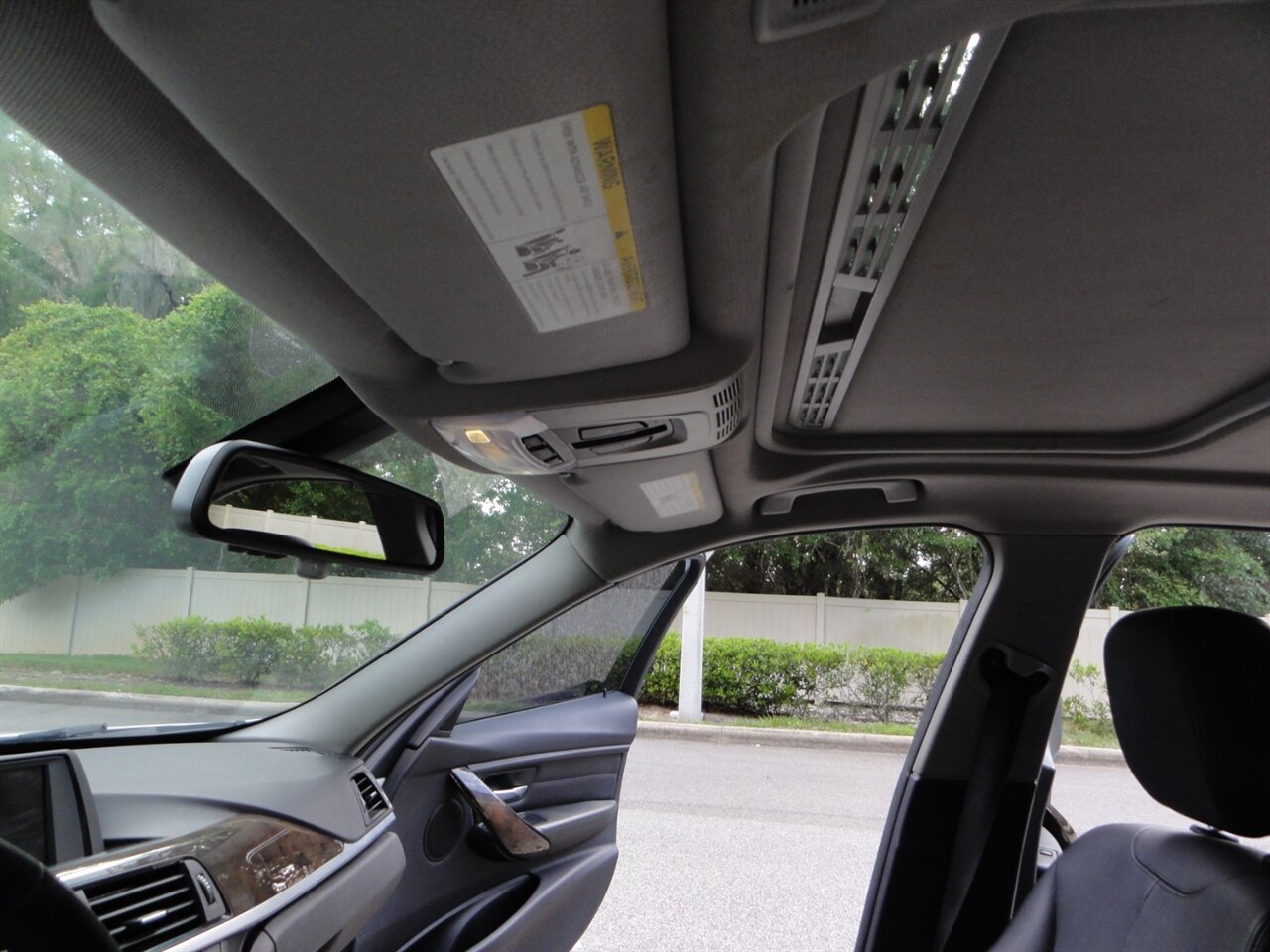 2015 BMW 320i xDrive  Premium - Photo 33 - Deland, FL 32720