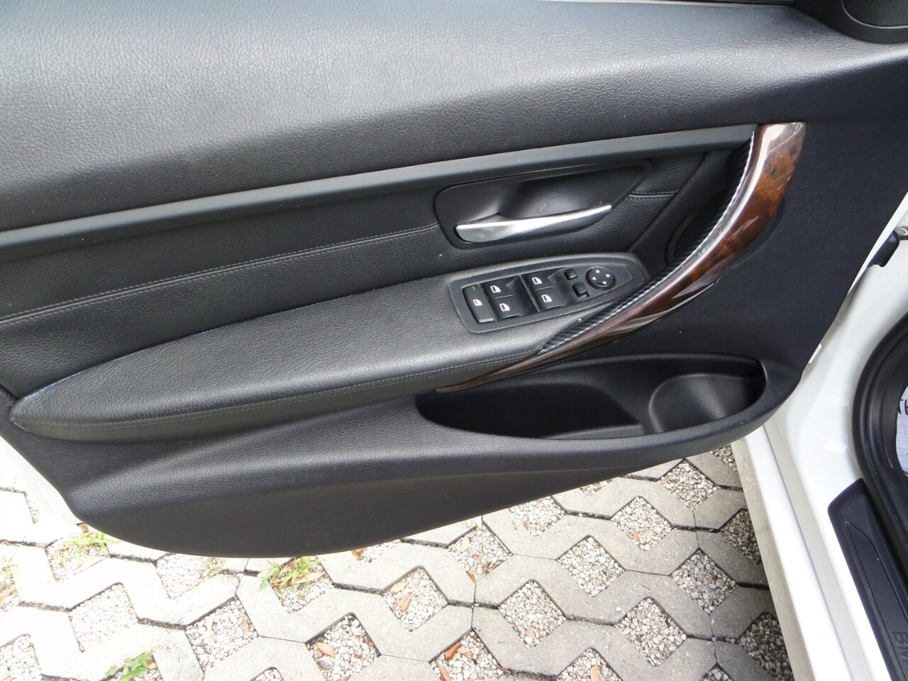 2015 BMW 320i xDrive  Premium - Photo 29 - Deland, FL 32720