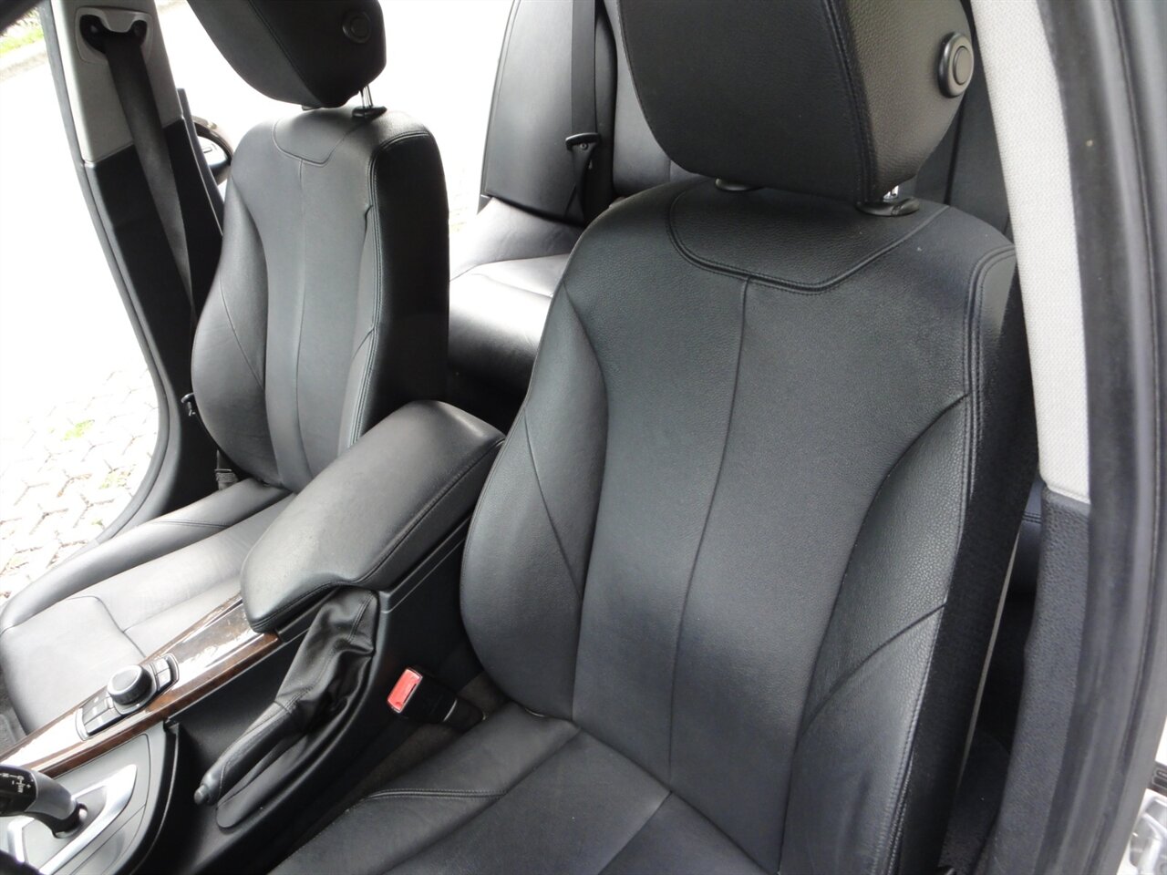 2015 BMW 320i xDrive  Premium - Photo 32 - Deland, FL 32720