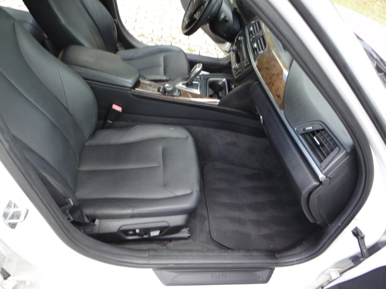 2015 BMW 320i xDrive  Premium - Photo 39 - Deland, FL 32720