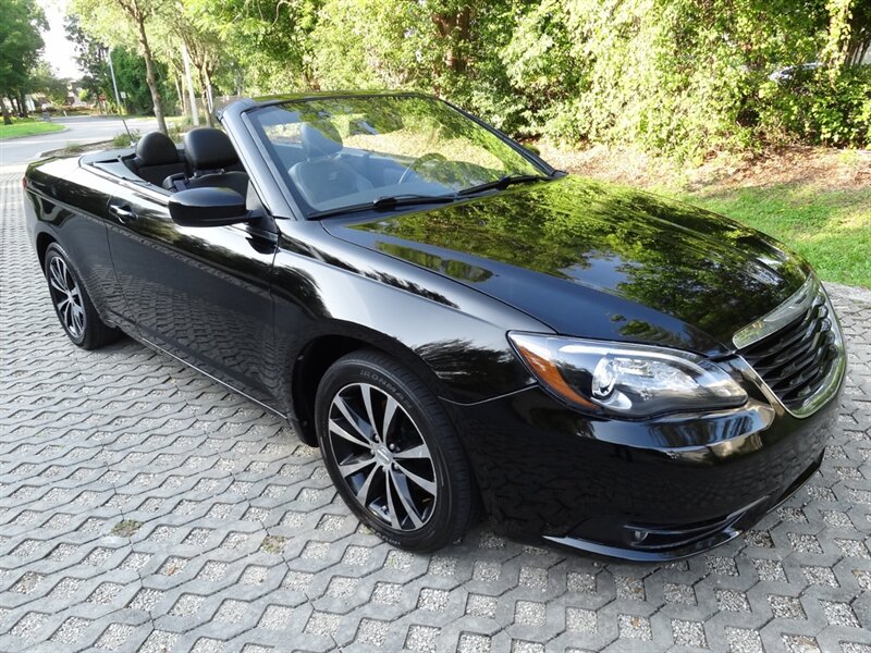 2013 Chrysler 200 S  Convertible