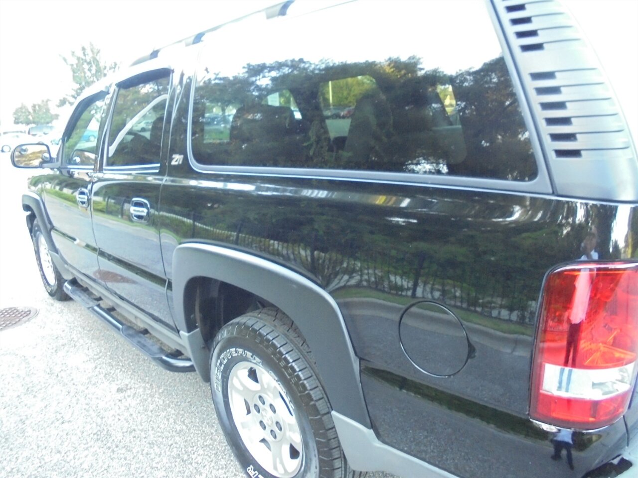 2004 Chevrolet Suburban 1500 4dr 1500  Z71 - Photo 12 - Deland, FL 32720