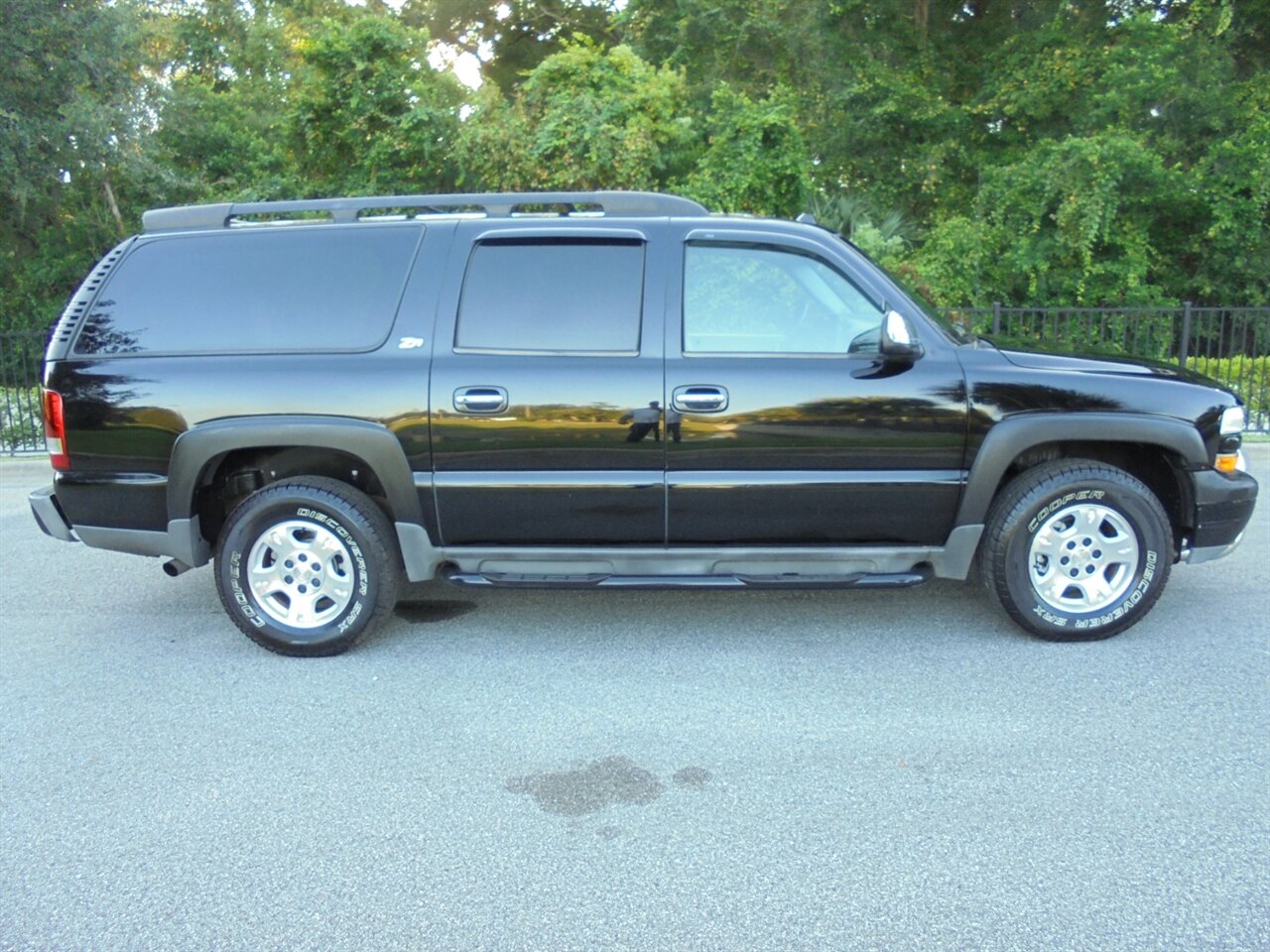 2004 Chevrolet Suburban 1500 4dr 1500  Z71 - Photo 16 - Deland, FL 32720