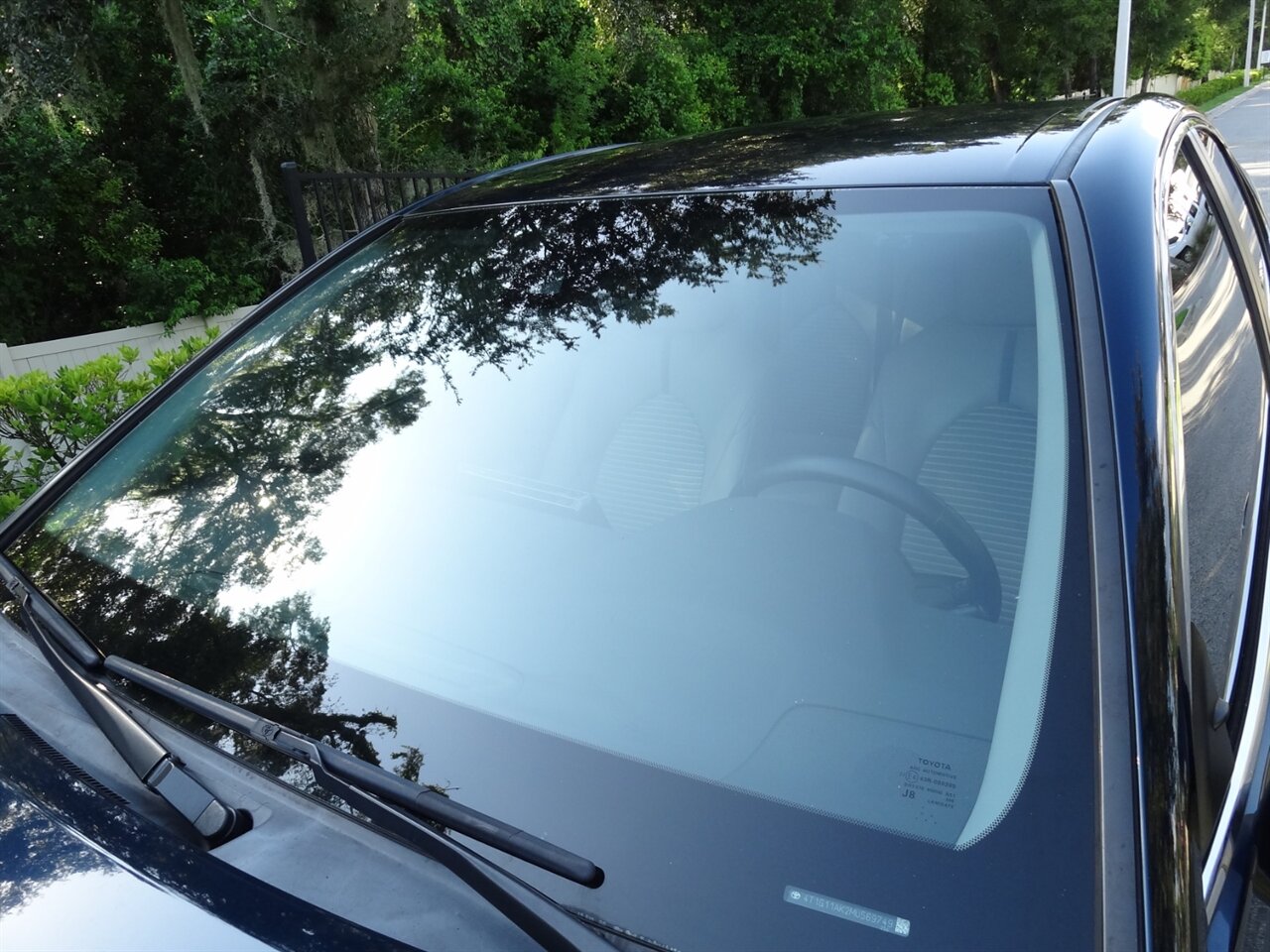 2021 Toyota Camry SE - Photo 17 - Deland, FL 32720