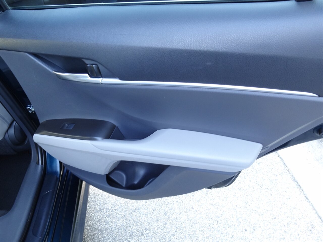 2021 Toyota Camry SE - Photo 39 - Deland, FL 32720