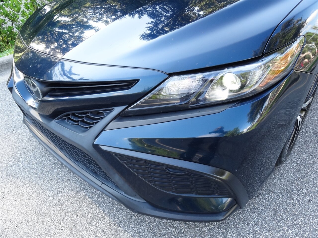 2021 Toyota Camry SE - Photo 7 - Deland, FL 32720