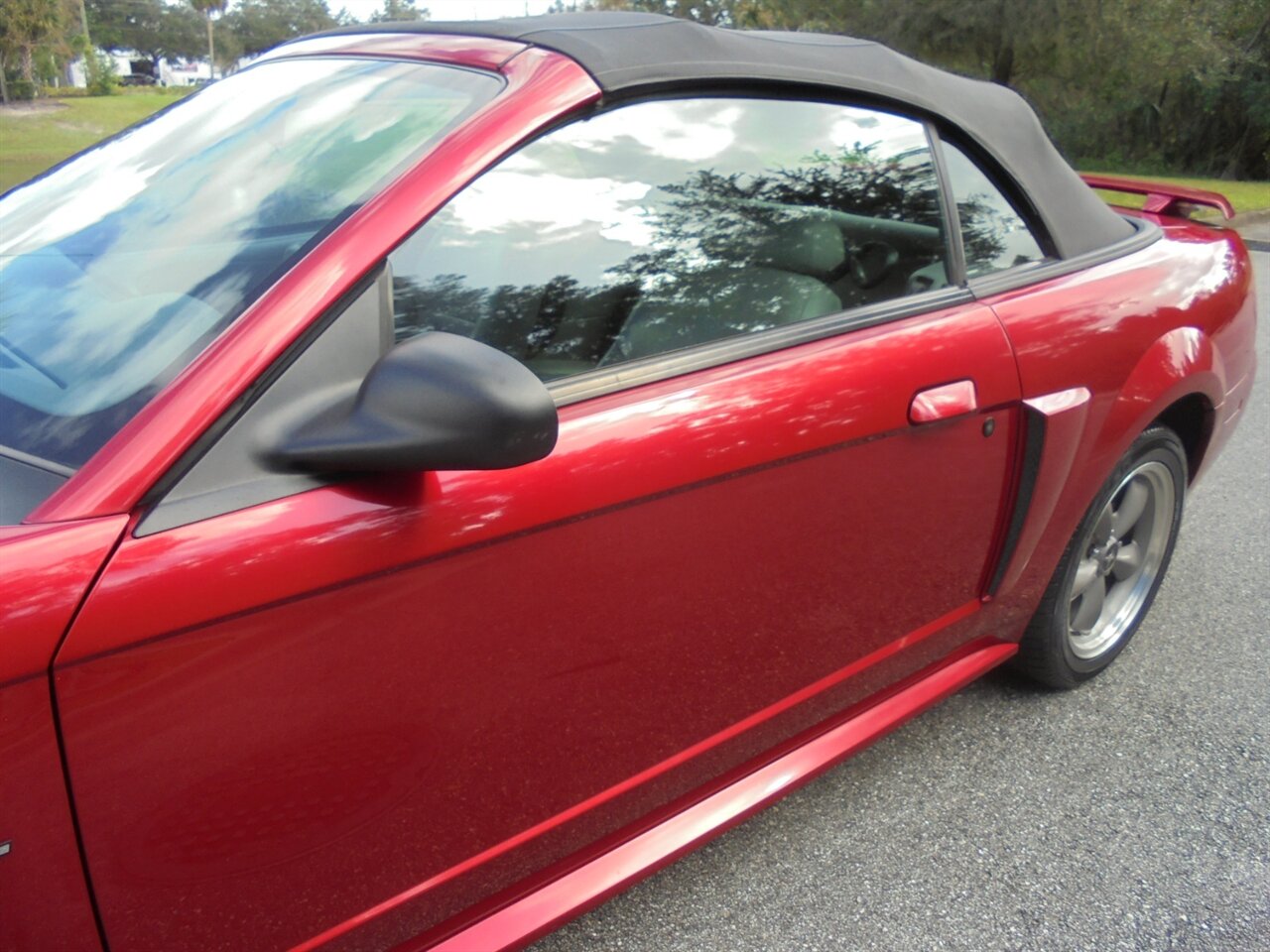 2001 Ford Mustang GT  Premium - Photo 14 - Deland, FL 32720