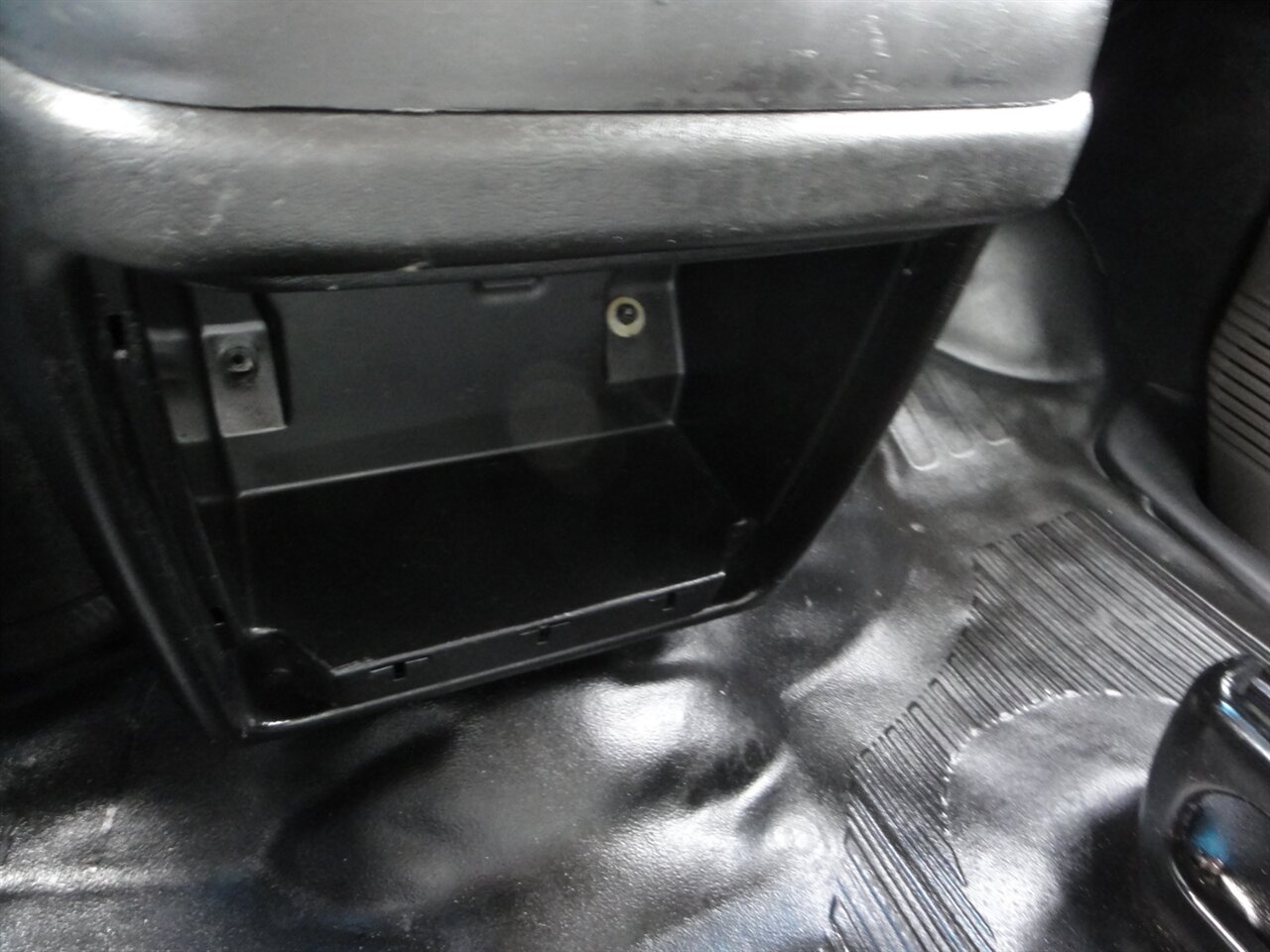 2012 Chevrolet Express 3500 BOX TRUCK - Photo 38 - Deland, FL 32720