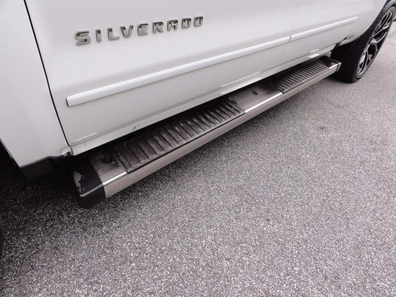 2017 Chevrolet Silverado 1500 LT   - Photo 12 - Deland, FL 32720