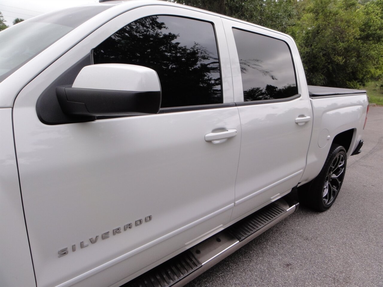 2017 Chevrolet Silverado 1500 LT   - Photo 11 - Deland, FL 32720