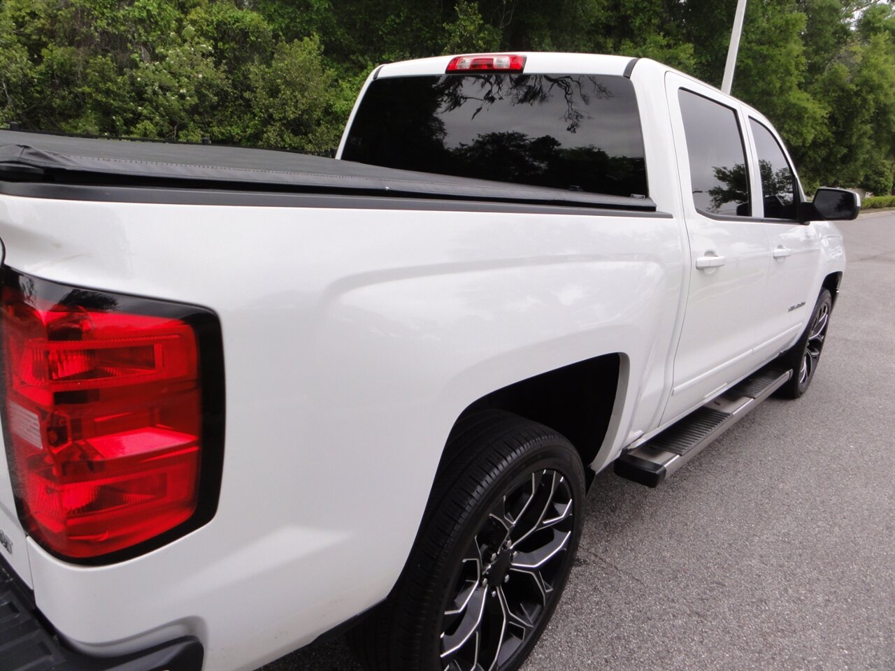 2017 Chevrolet Silverado 1500 LT   - Photo 15 - Deland, FL 32720