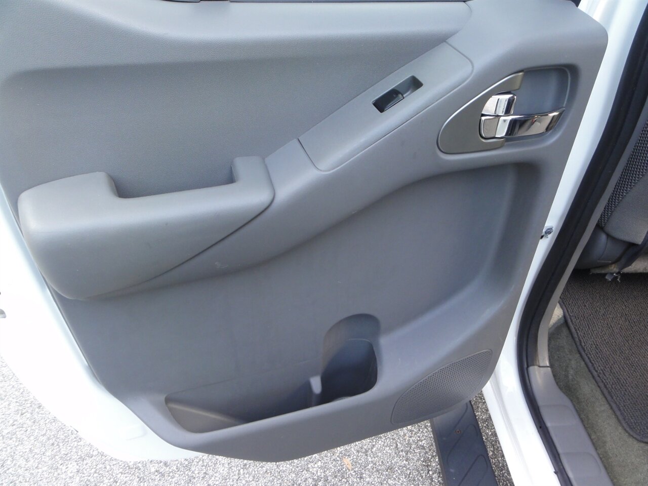 2018 Nissan Frontier SV Crew cab - Photo 37 - Deland, FL 32720