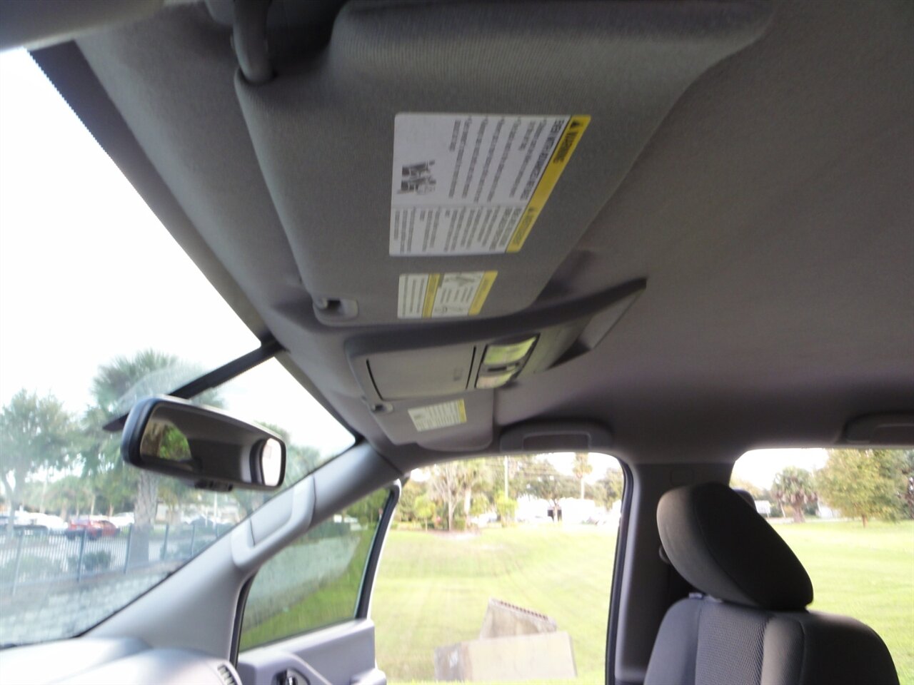 2018 Nissan Frontier SV Crew cab - Photo 35 - Deland, FL 32720