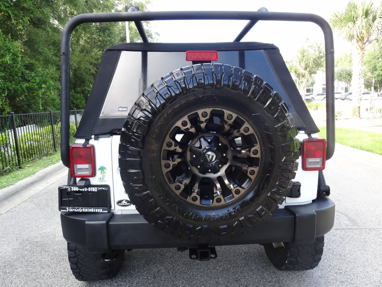 2016 Jeep Wrangler Unlimited Sport  4X4 - Photo 17 - Deland, FL 32720