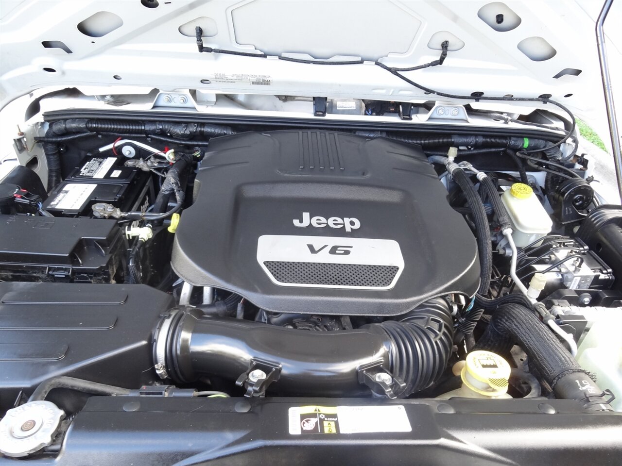 2016 Jeep Wrangler Unlimited Sport  4X4 - Photo 35 - Deland, FL 32720