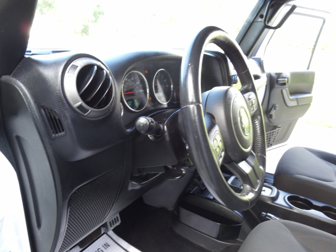 2016 Jeep Wrangler Unlimited Sport  4X4 - Photo 39 - Deland, FL 32720