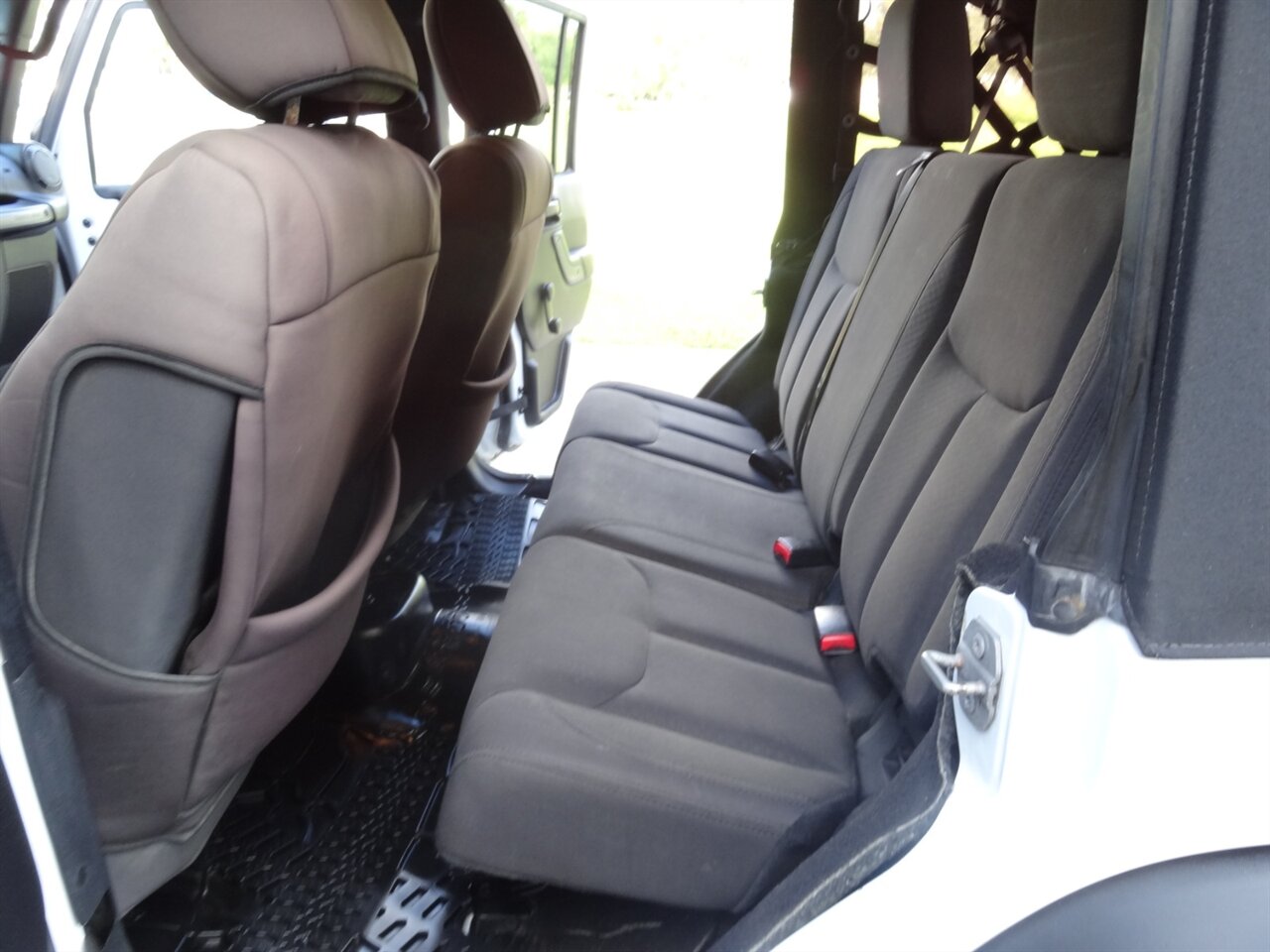 2016 Jeep Wrangler Unlimited Sport  4X4 - Photo 43 - Deland, FL 32720