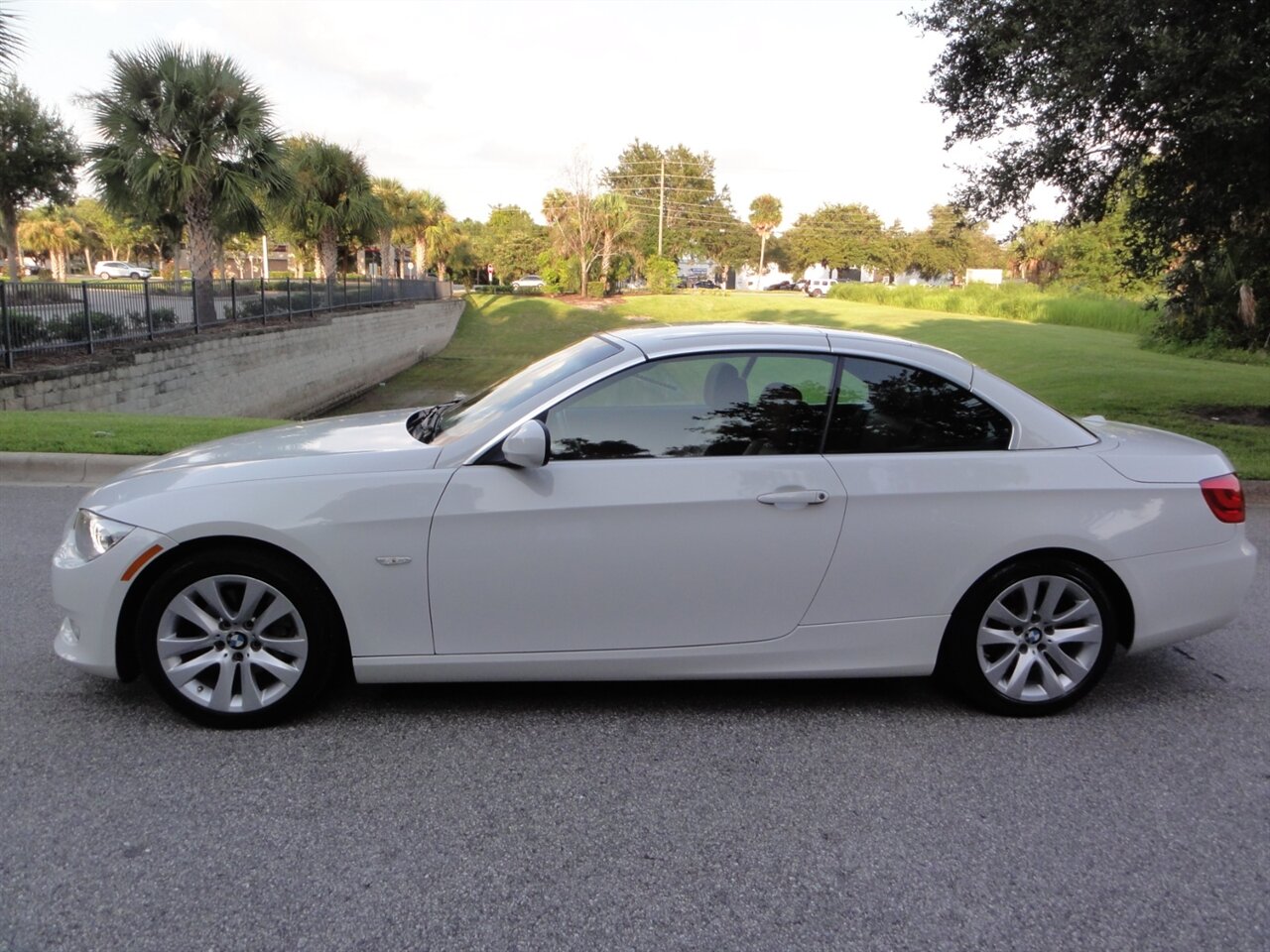2013 BMW 328i  Premium - Photo 22 - Deland, FL 32720