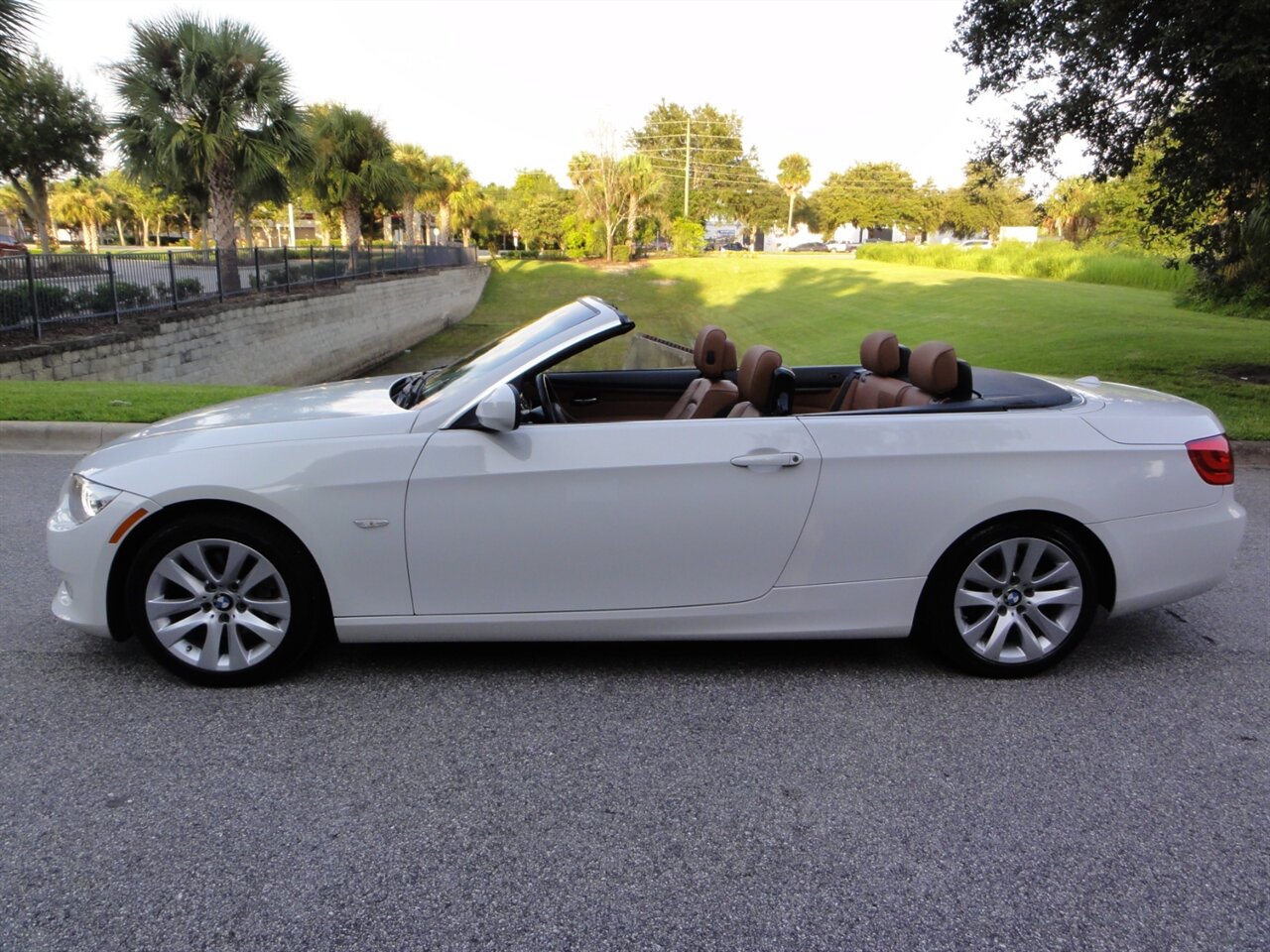 2013 BMW 328i  Premium - Photo 20 - Deland, FL 32720