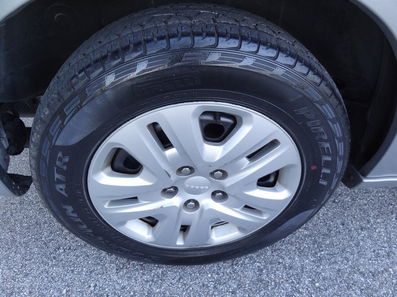 2019 Dodge Grand Caravan SE  Rear DVD entertainment - Photo 22 - Deland, FL 32720