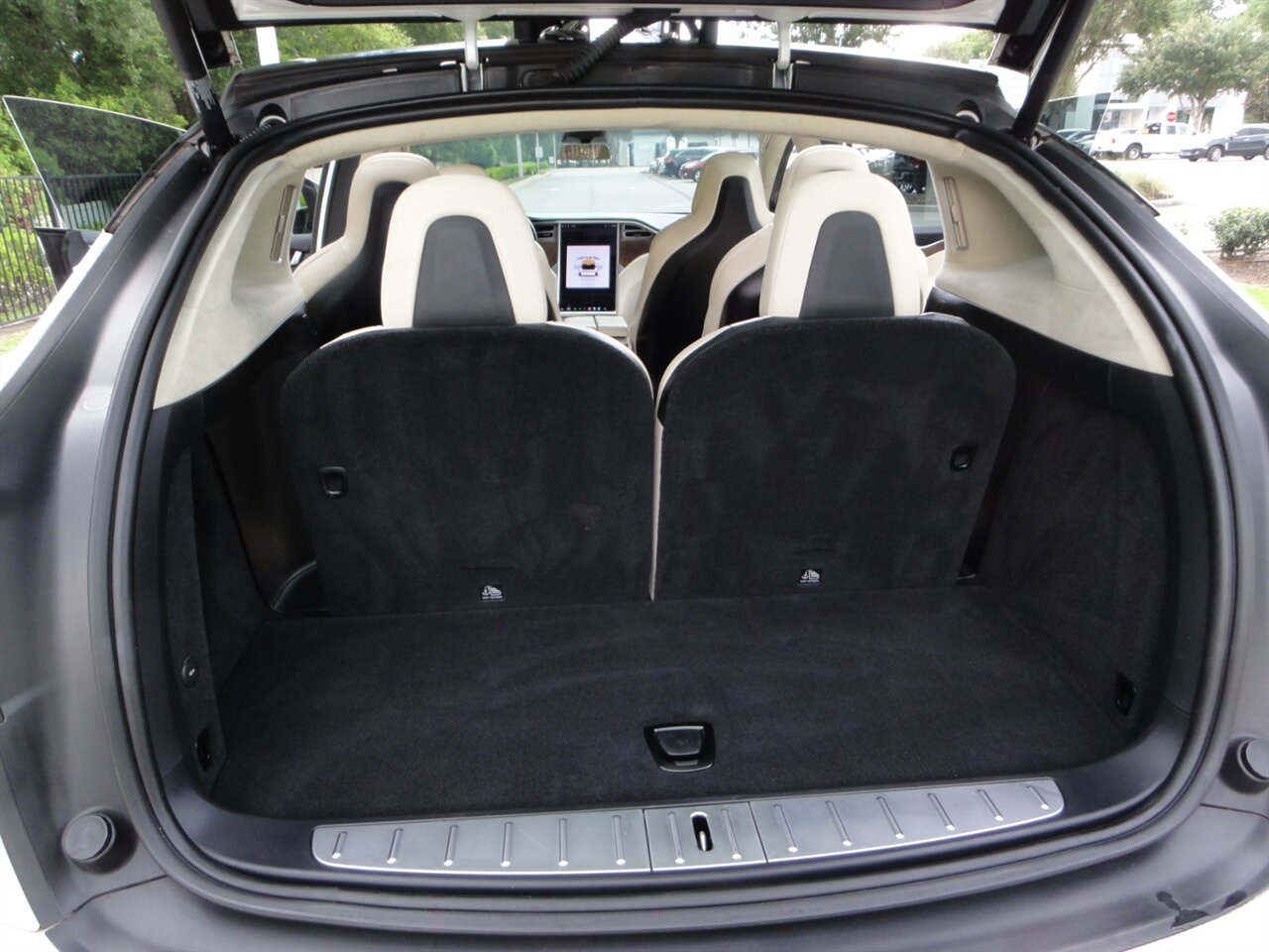 2018 Tesla Model X 75D Premium - Photo 42 - Deland, FL 32720