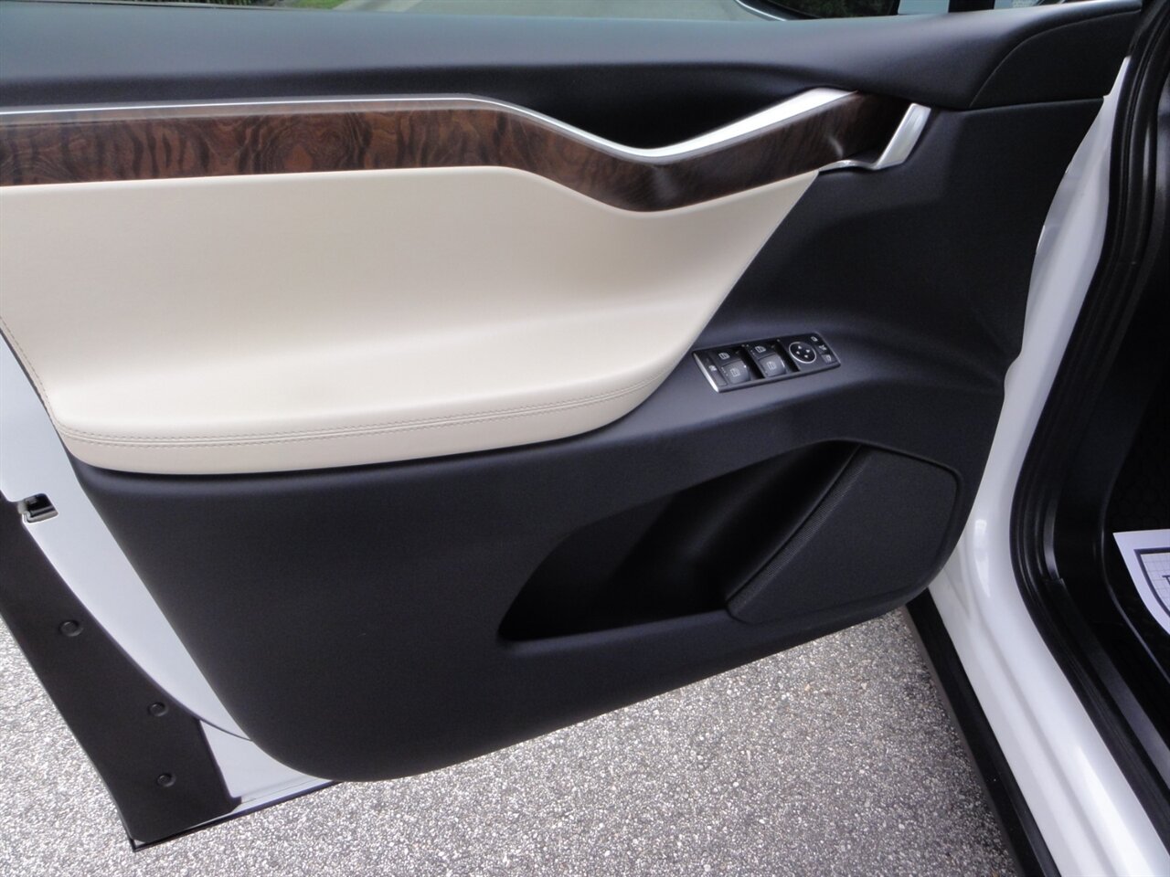 2018 Tesla Model X 75D Premium - Photo 34 - Deland, FL 32720