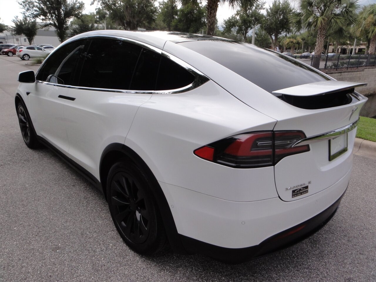 2018 Tesla Model X 75D Premium - Photo 4 - Deland, FL 32720