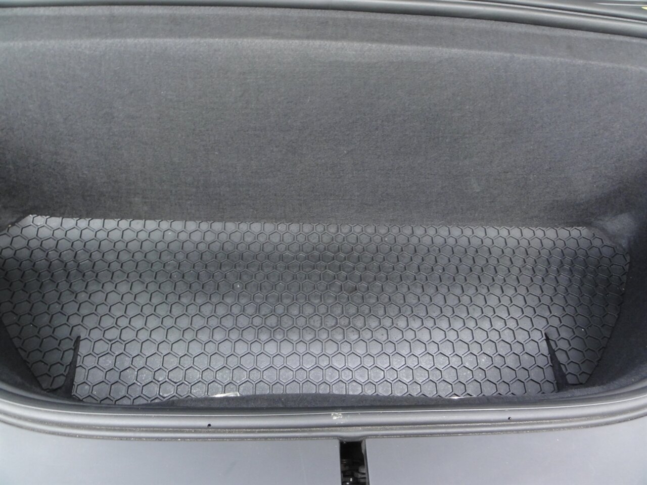 2018 Tesla Model X 75D Premium - Photo 32 - Deland, FL 32720