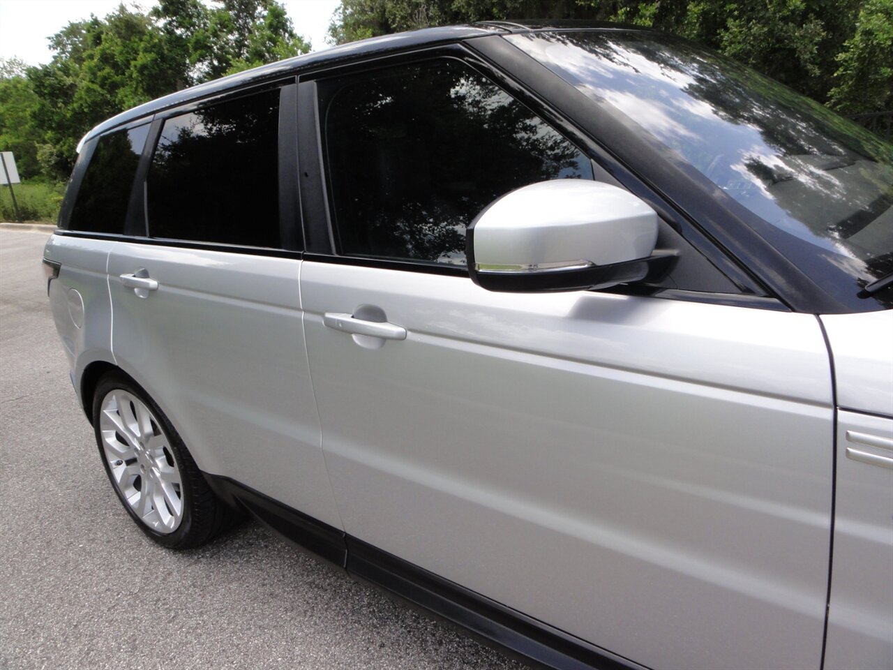 2017 Land Rover Range Rover Sport HSE Premium AWD - Photo 10 - Deland, FL 32720