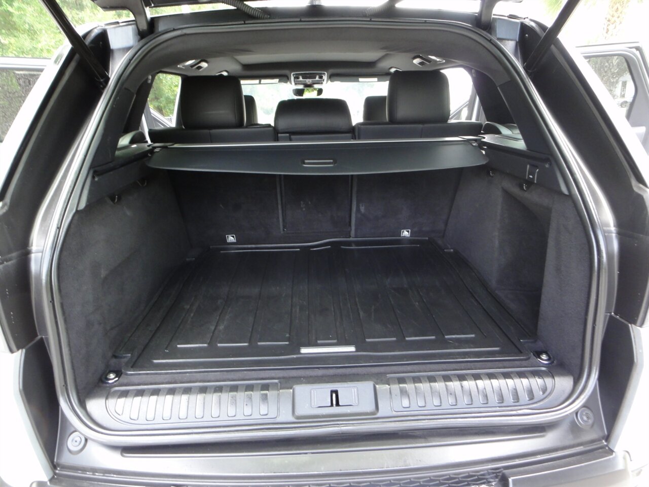 2017 Land Rover Range Rover Sport HSE Premium AWD - Photo 38 - Deland, FL 32720