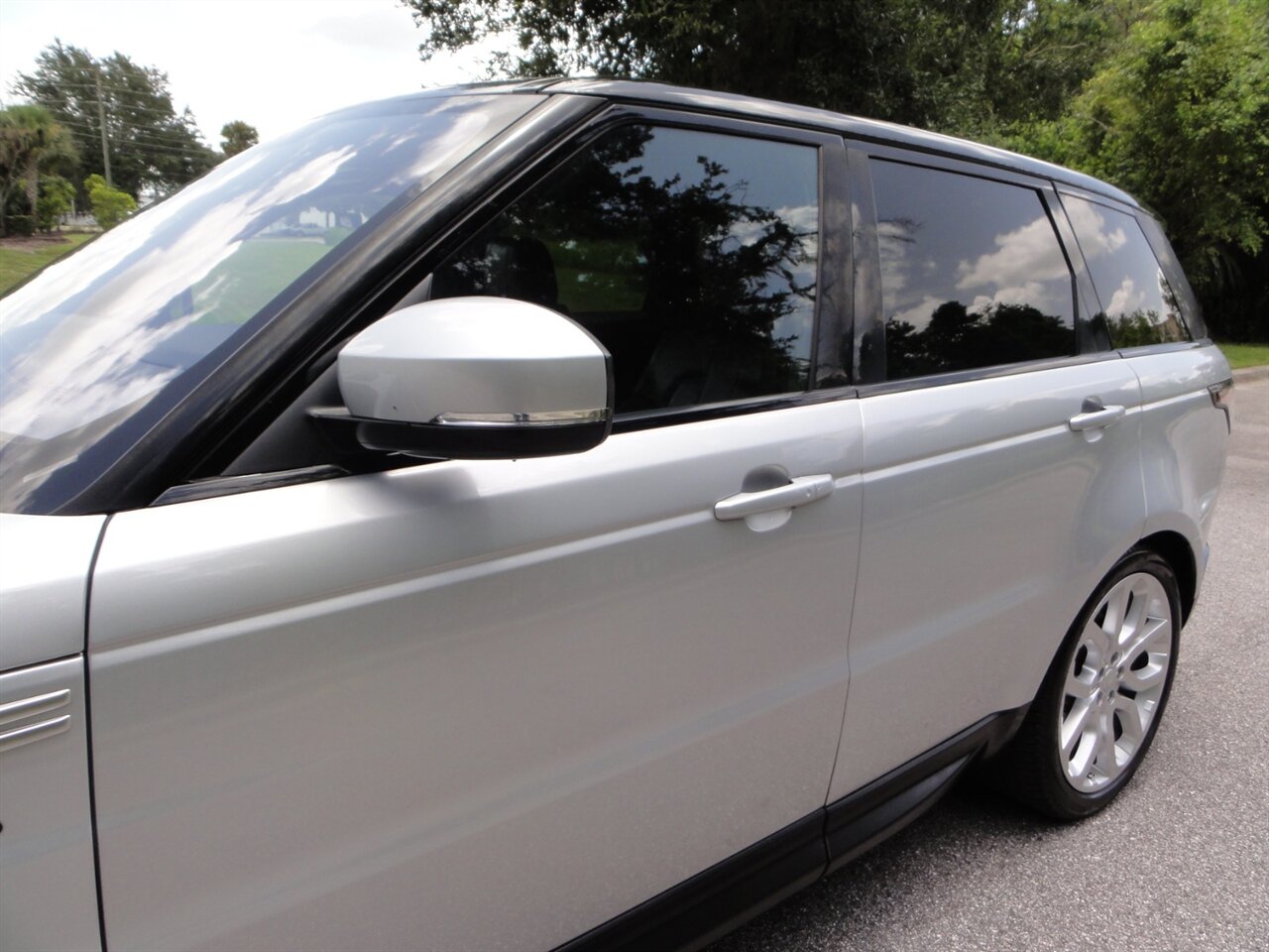 2017 Land Rover Range Rover Sport HSE Premium AWD - Photo 11 - Deland, FL 32720
