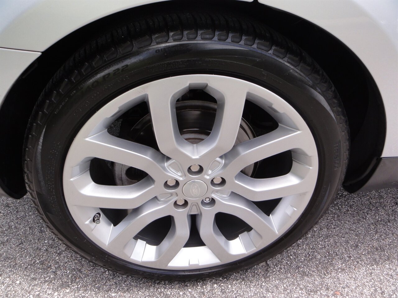 2017 Land Rover Range Rover Sport HSE Premium AWD - Photo 24 - Deland, FL 32720