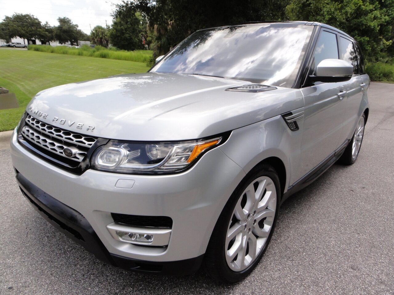 2017 Land Rover Range Rover Sport HSE Premium AWD - Photo 2 - Deland, FL 32720