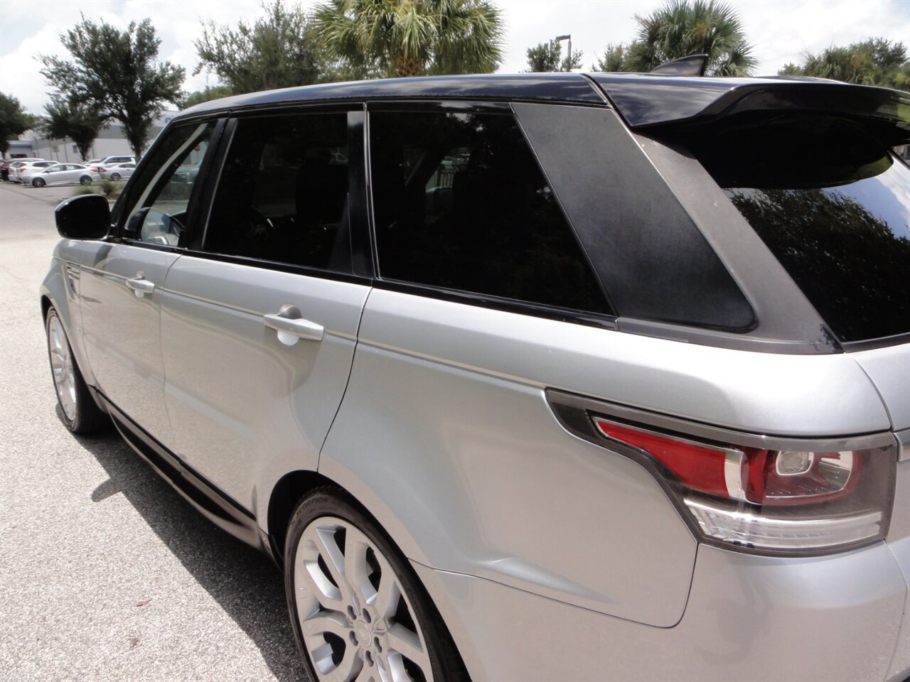 2017 Land Rover Range Rover Sport HSE Premium AWD - Photo 12 - Deland, FL 32720