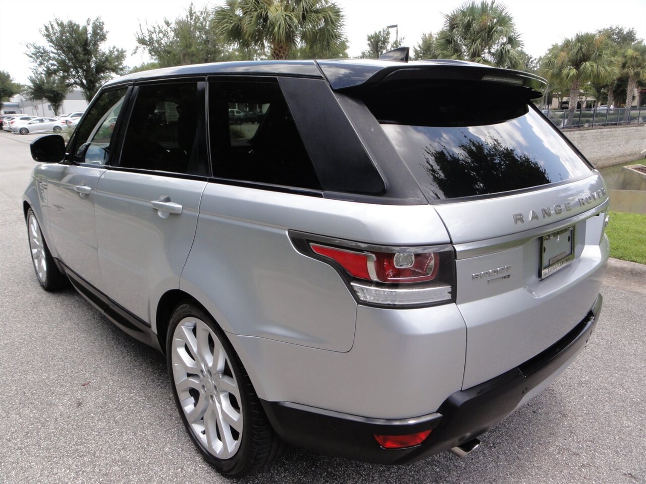 2017 Land Rover Range Rover Sport HSE Premium AWD - Photo 4 - Deland, FL 32720