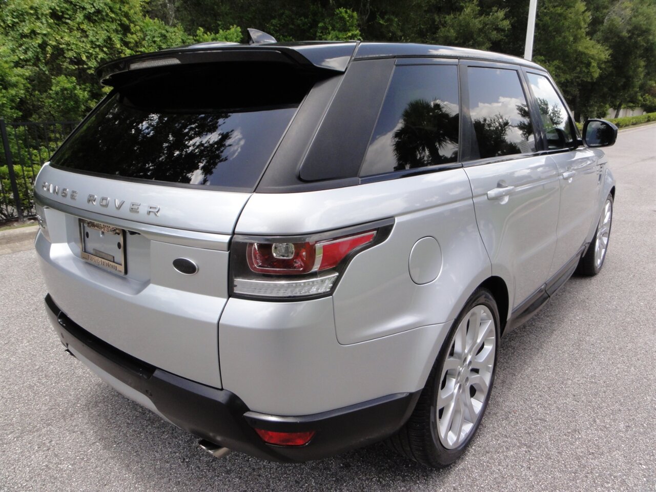 2017 Land Rover Range Rover Sport HSE Premium AWD - Photo 3 - Deland, FL 32720