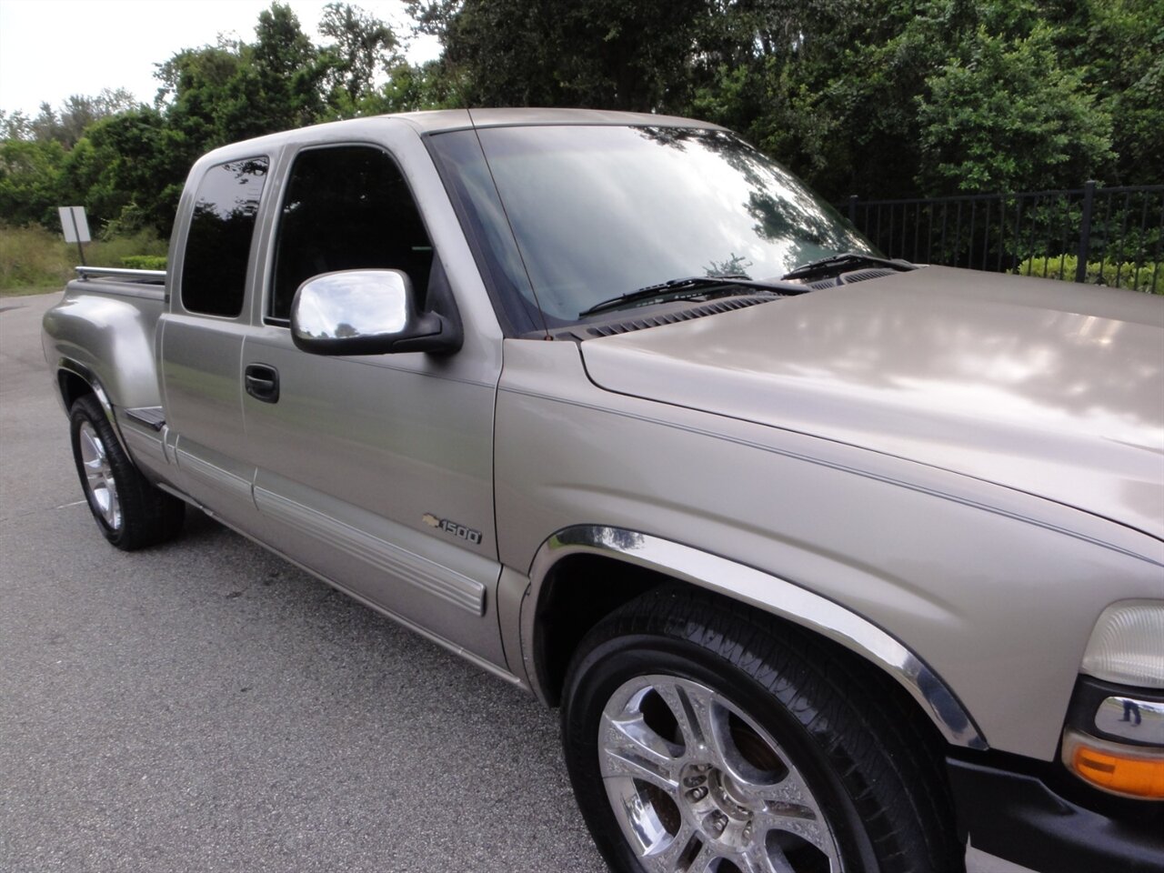 2001 Chevrolet Silverado 1500 LS Style side - Photo 8 - Deland, FL 32720