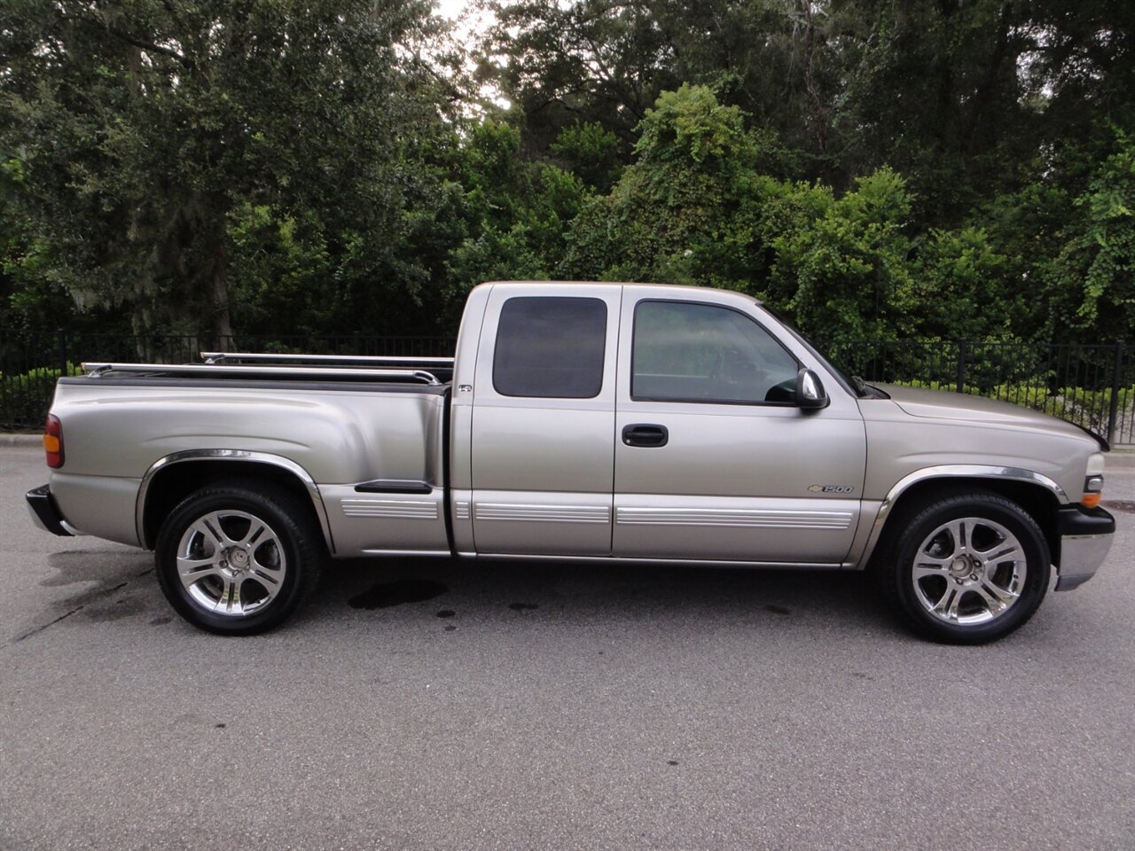 2001 Chevrolet Silverado 1500 LS Style side - Photo 18 - Deland, FL 32720