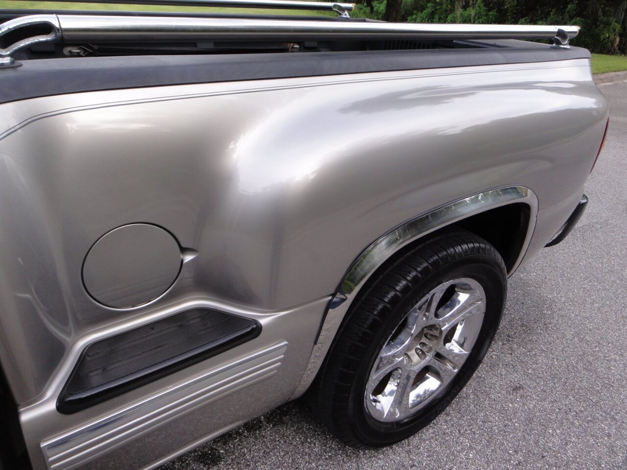 2001 Chevrolet Silverado 1500 LS Style side - Photo 15 - Deland, FL 32720