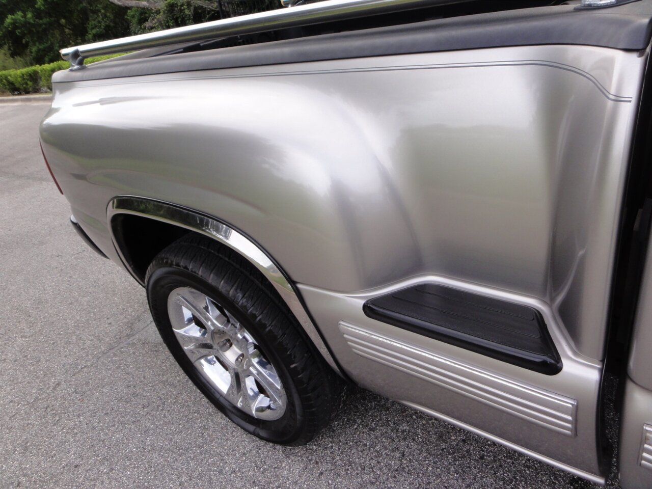 2001 Chevrolet Silverado 1500 LS Style side - Photo 14 - Deland, FL 32720