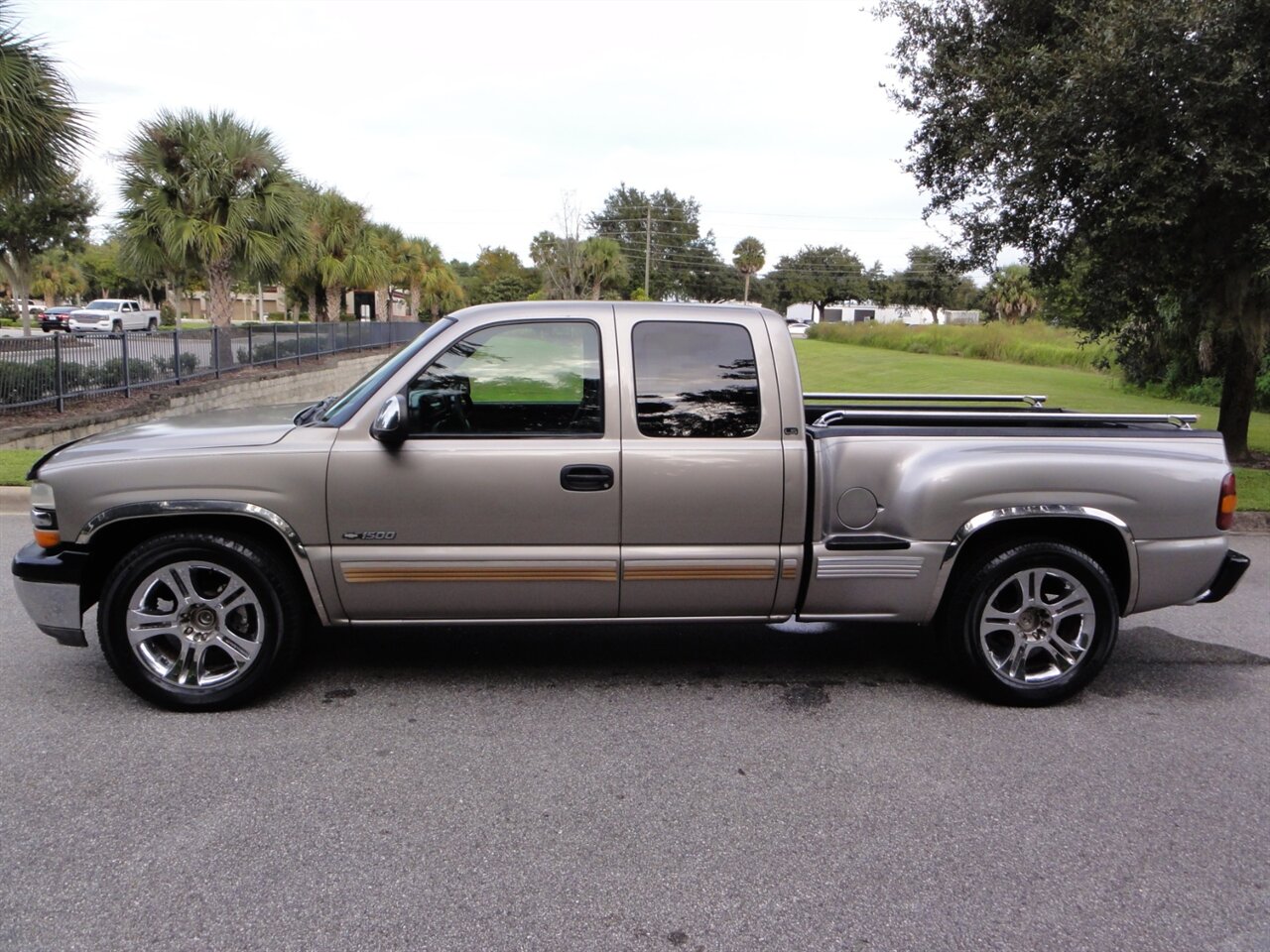 2001 Chevrolet Silverado 1500 LS Style side - Photo 19 - Deland, FL 32720